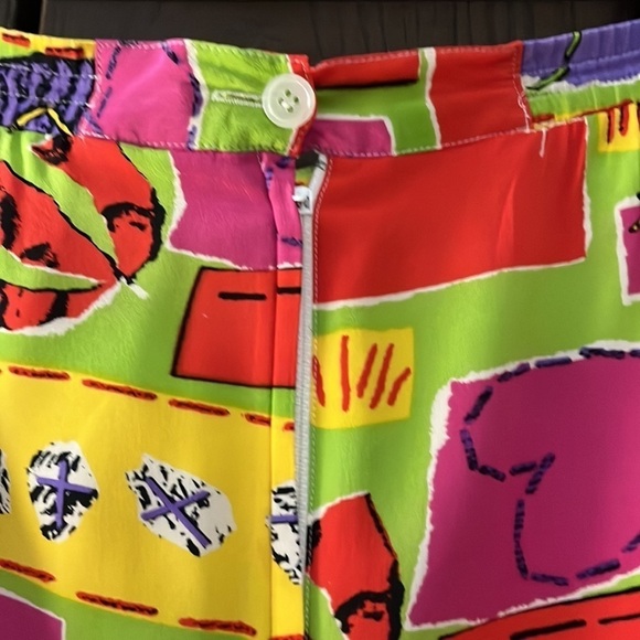 SK & Company silky, wild patterned skirt. Size 10. Fully lined and zipper back. - Picture 6 of 9